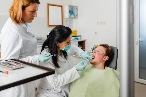 Best Emergency Tooth Extraction  in Lamoni, IA